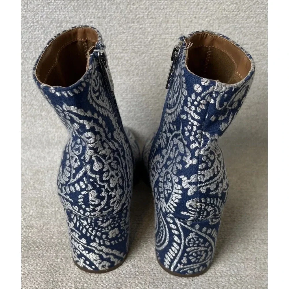 Indigo Rd Boots Women 8.5 Ankle Blue White Paisley‎ Pattern Crusona